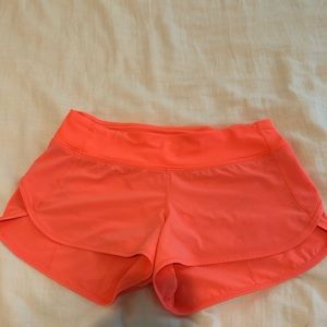 Lululemon Speed Up High Rise Lined Short 4” (size 4)
